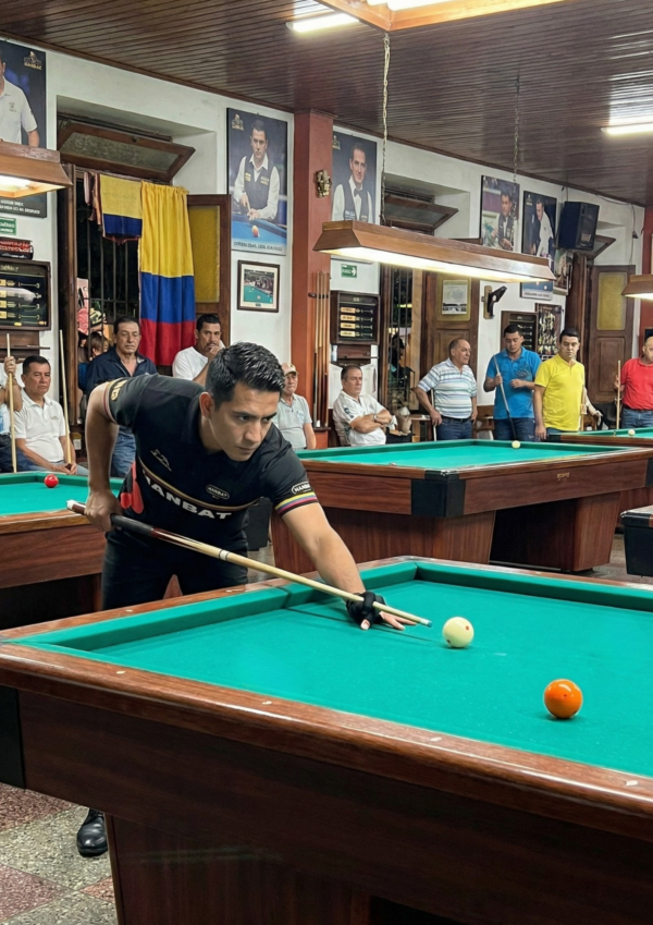 Camiseta Premium - Hanbat Bandera Colombia - Negro